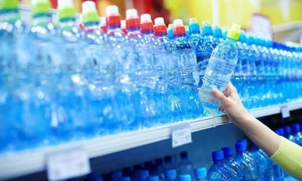 Как продавцы бутилированной воды надувают людей