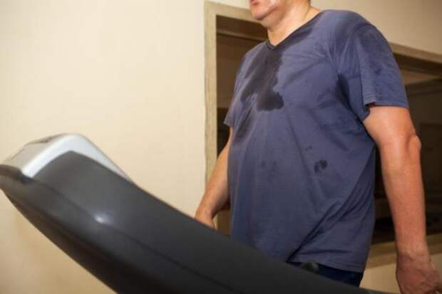an-obese-man-on-a-treadmill