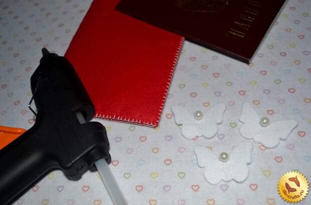 Oblozhku-na-pasport-svoimi-rukami 22