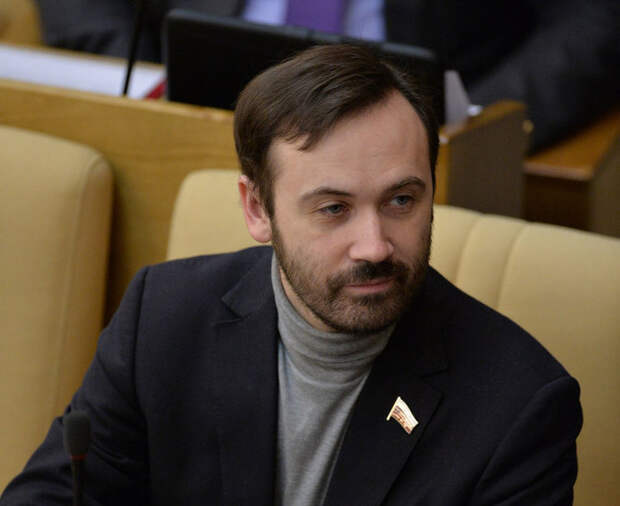Илья Пономарев 