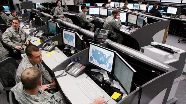 Громче и больше: в США обсуждают способы противостояния «информационным операциям» России и Китая