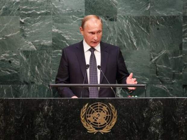 Владимир Путин во время выступления на 70-й сессии Генассамблеи ООН Владимир Путин во время выступления на 70-й сессии Генассамблеи ООН