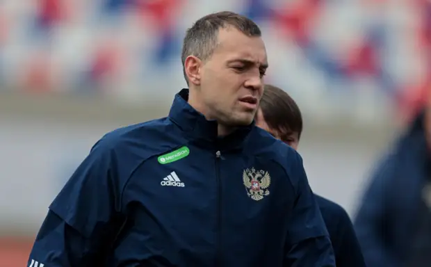 Мостовой высказался об отсутствии Дзюбы в сборной России