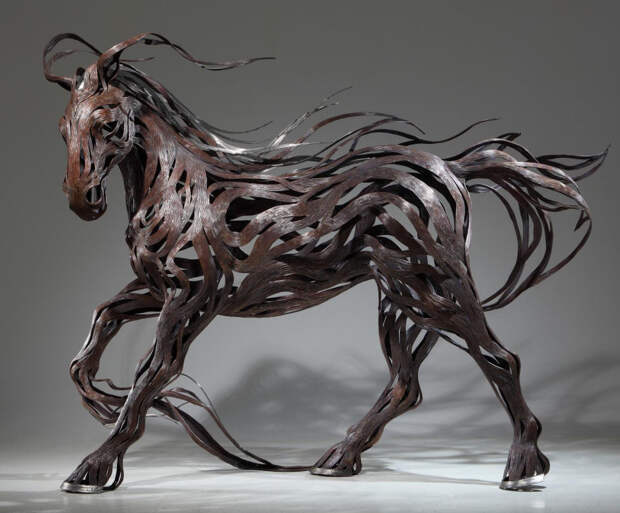 Невероятно динамичные скульптуры животных из металлических полос от Сон Хун Кана метал, скульптуры