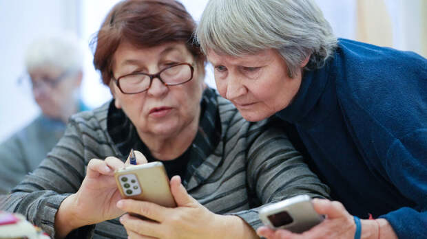 Соцфонд: часть россиян получит пенсии за май досрочно