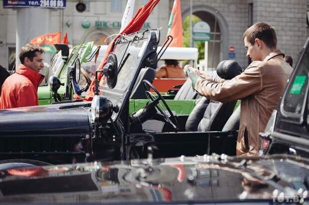 Парад ретро автомобилей в Минске Парад ретро автомобилей в Минске авто, встреча, минск, олдтаймер, ретро автомобили