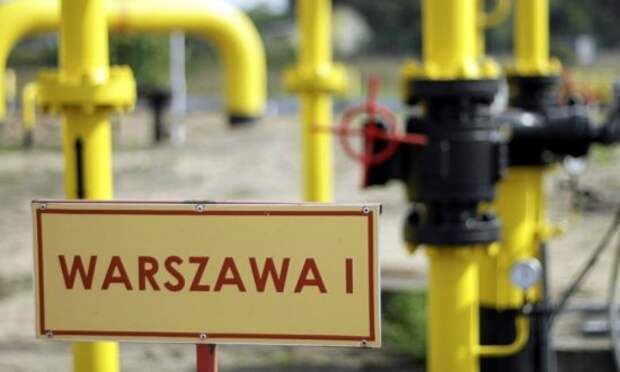 В Польше в шоке – Украина не сможет рассчитаться за поставки газа: «Они заплатят нам памятниками Бандере?»