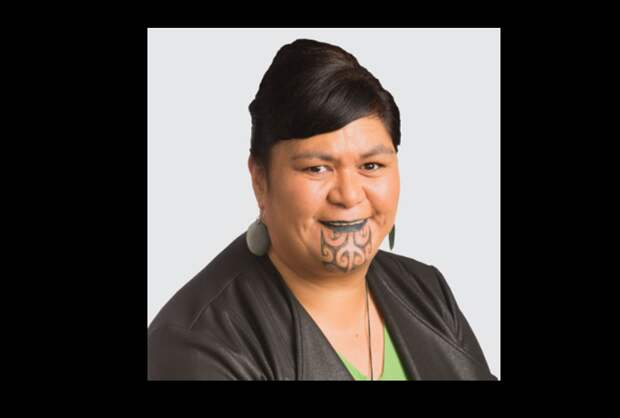 Наная Кибелл Махута - министр иностранных дел Новой Зеландии. С традиционным тату зрелой дамы-маори на подбородке, пожалуй, самый экзотичный министр в мире  