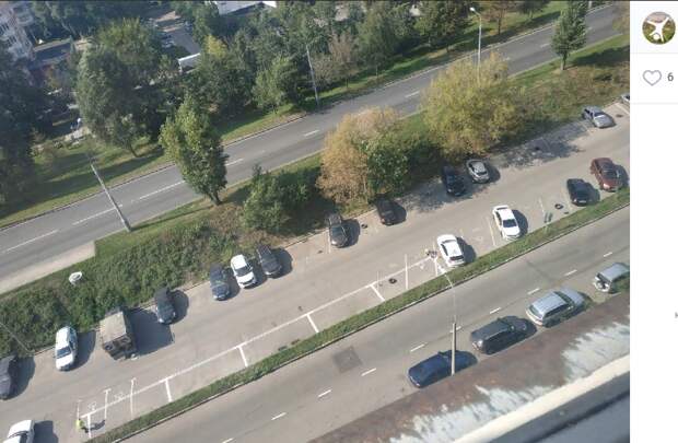 Елочную парковку на Донецкой улице заменили параллельной