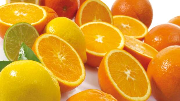 Биолог Шеина: мытье фруктов перед хранением в холодильнике ускоряет гниение