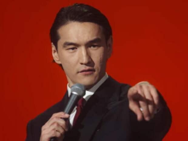 Выдворенного из России Сабурова могут посадить в Казахстане за поддержку бойцов СВО (ВИДЕО)