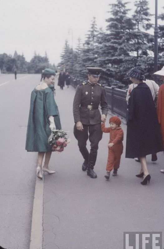 Christian Dior в Москве. 1959 год. (30 фото)