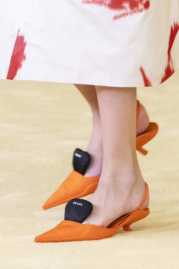 Prada весна-лето 2021