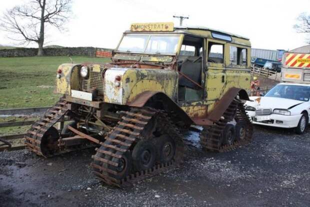 Cuthbertson - очень редкий Land Rover Series II на гусеницах
