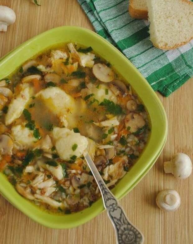 Картофельный суп с гречкой и грибами