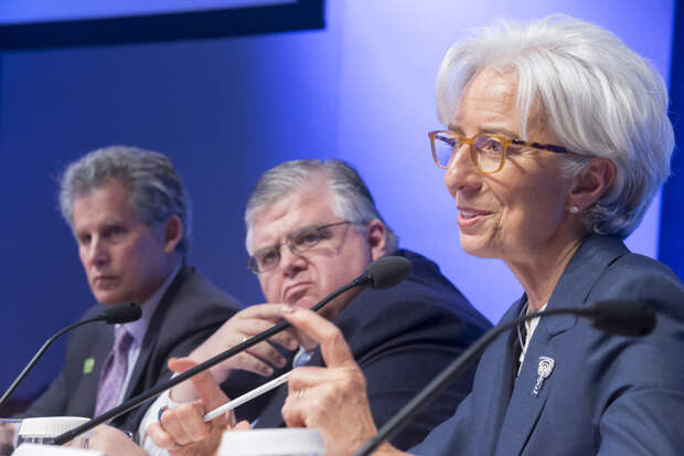 Почему мвф. Создатели МВФ. Председатель международного валютного фонда носки. МВФ Мем.