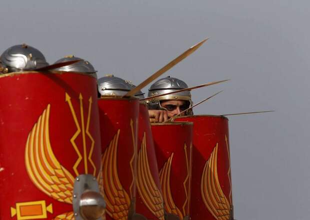 Легионеры армии Древнего Рима: Современный вариант попытки захвата острова Мальта (14)
