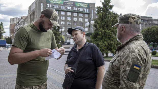 «СТРАНА.ua»: сотрудники ТЦК не отпустили мобилизованного на похороны матери