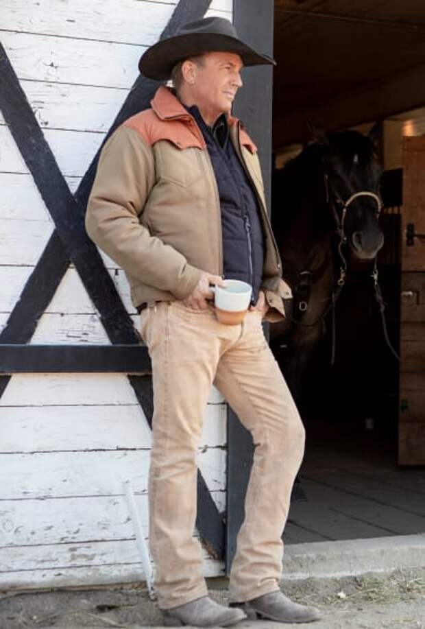 John on the Ranch - Yellowstone Season 2 Episode 1