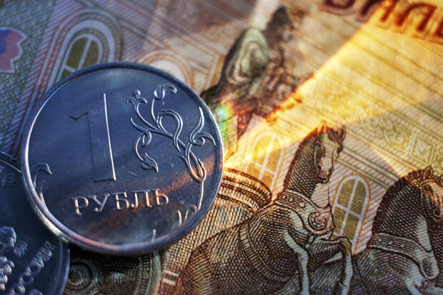 Экономист Григорьев: рубль может вырасти к доллару и евро еще на 1-2%