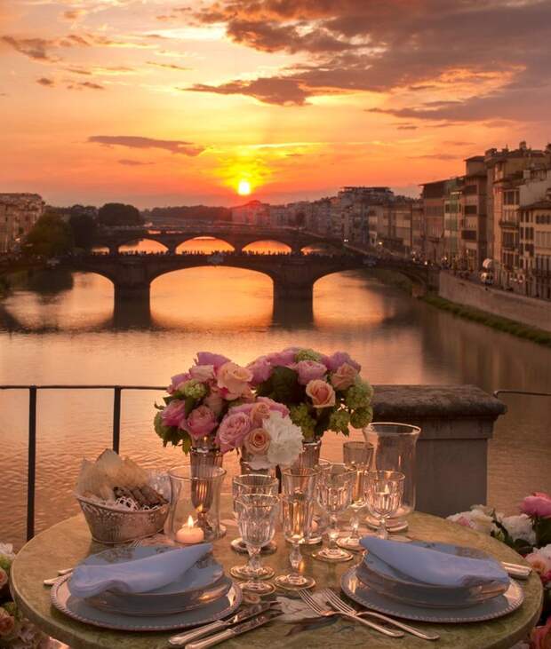 Ponte-Vecchio-Bridge-Florence-Italy