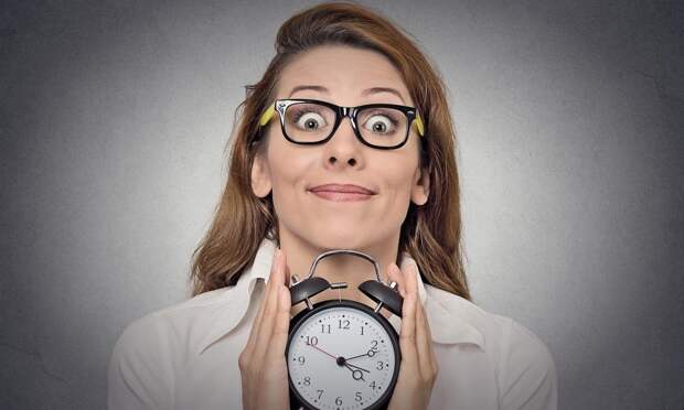 Как замедлить время: 5 приемов от психолога, если замечаете, что годы летят словно стрела