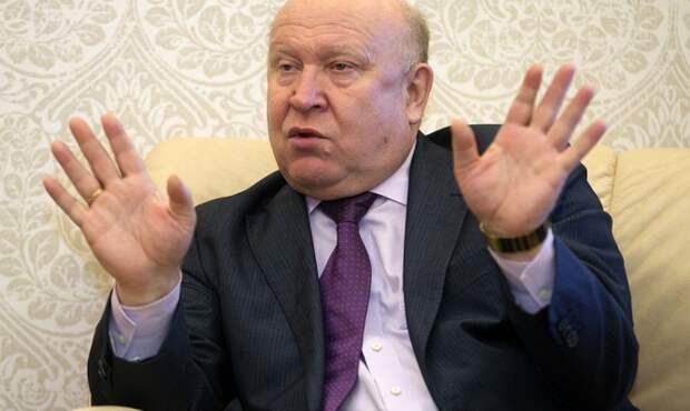 Валерий Шанцев поздравил нижегородцев с Днем крещения Руси Валерий Шанцев поздравил нижегородцев с Днем крещения Руси