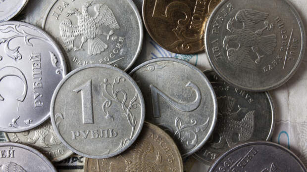В ЦБ заявили, что курс рубля останется единым и рыночным