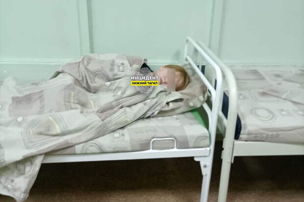 Пострадавшая девочка Соня в больнице