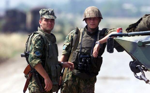 военные