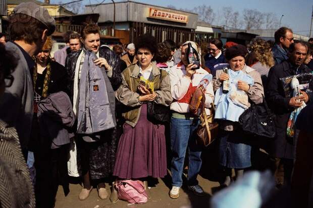 Soviet Citizens Selling Goods