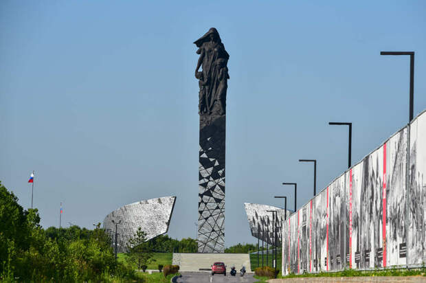 Сегодня Россия вспоминает жертв геноцида народа СССР