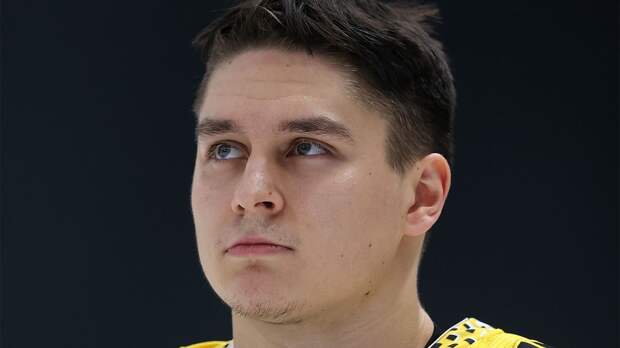 Плющев: «Аймурзин в состоянии адаптироваться в НХЛ, возраст позволяет»