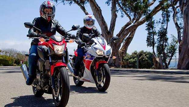 b2ap3_thumbnail_Honda-CB300F_2015_04.jpg