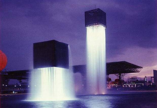 Парящие фонтаны Осака Япония