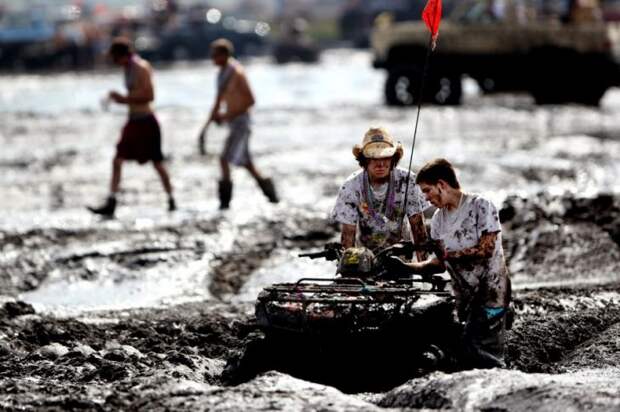 Фестиваль любителей грязи «Okeechobee Mudfest»