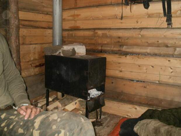 Быт украинских солдат на примере отдельно взятого подразделения.