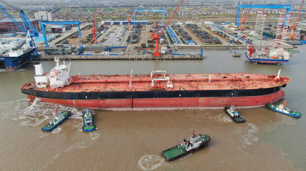 Стоимость перевозки нефти достигла максимума из-за угрозы удара США по Ирану