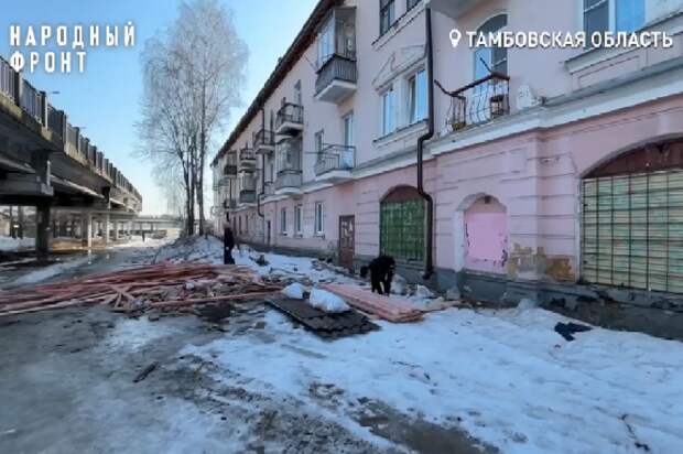 Жильцы многоэтажки в Тамбове пожаловались на халтурный ремонт крыши за 10 млн рублей