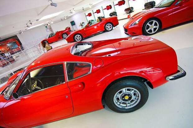 ferarri_museum_1 (6)
