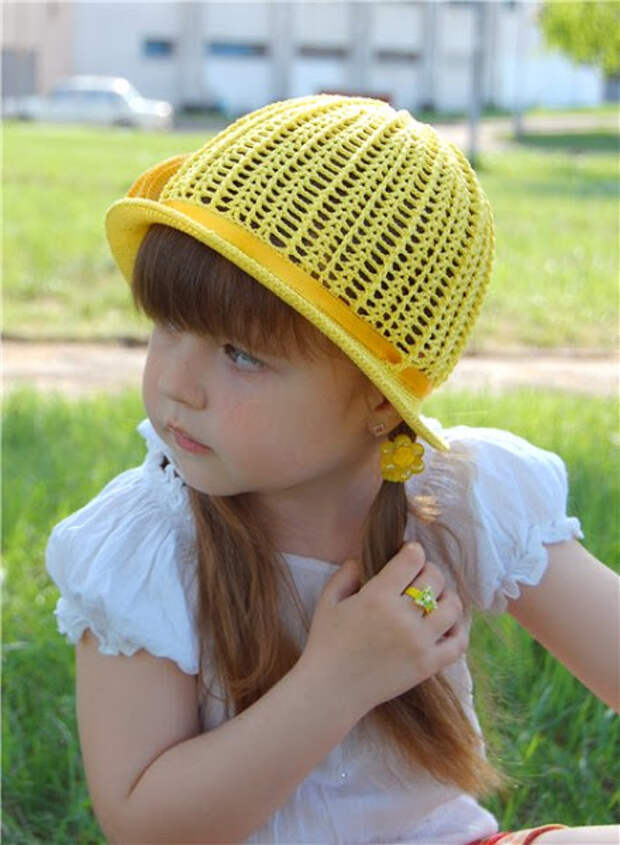 шляпка желтая (2) (440x600, 75Kb)