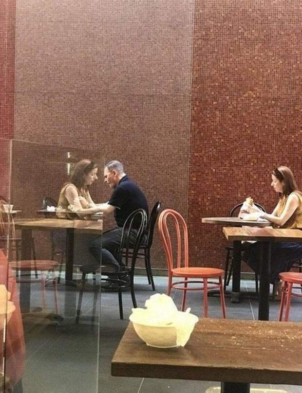 Странные сбои в матрице попали на снимки