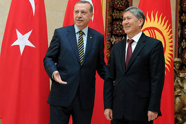 Реджеп Тайип Эрдоган и президент Киргизии Алмазбек Атамбаев 