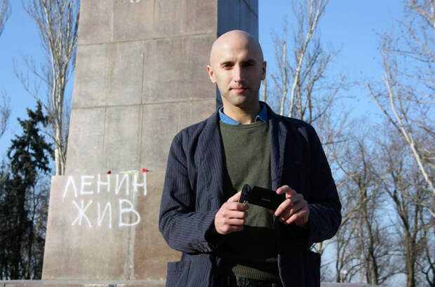 Грэм Филлипс в окопах Новороссии. Бойцы ополчения зовут его «наш Гриша»