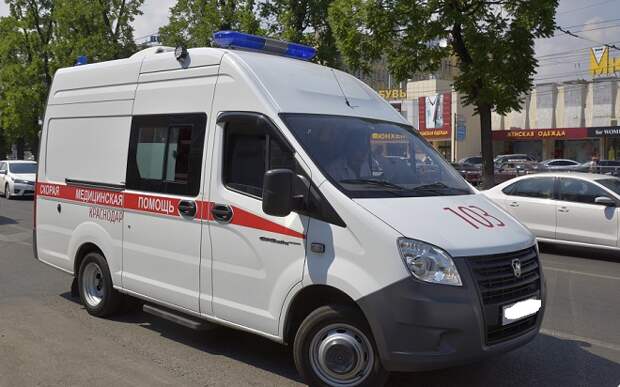 В Краснодаре пациент устроил дебош в «скорой»: пытался сломать оборудование