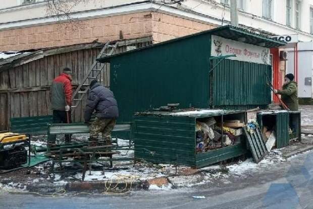 С начала года в Тамбове убрали 88 незаконно установленных и бесхозных торговых объектов