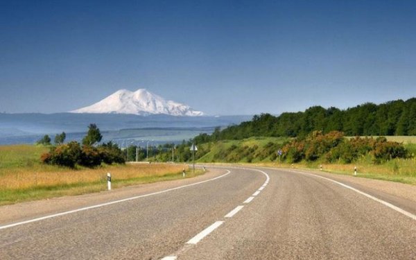 10 самых красивых дорог России 10 самых красивых дорог России