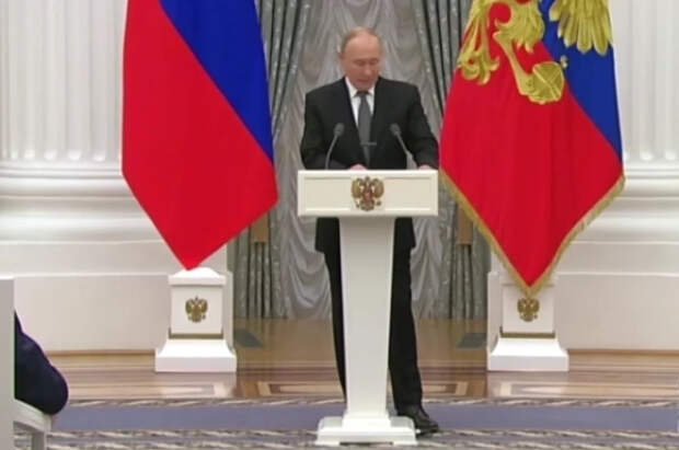 Путин поздравил паралимпийцев из РФ с «невероятным участием» в Играх