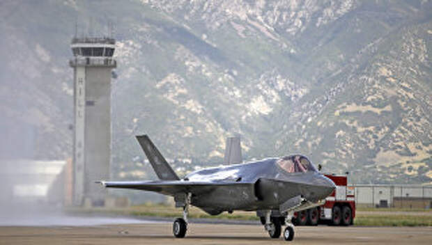 Американский истребитель Lockheed Martin F-35 Lightning II Американский истребитель Lockheed Martin F-35 Lightning II