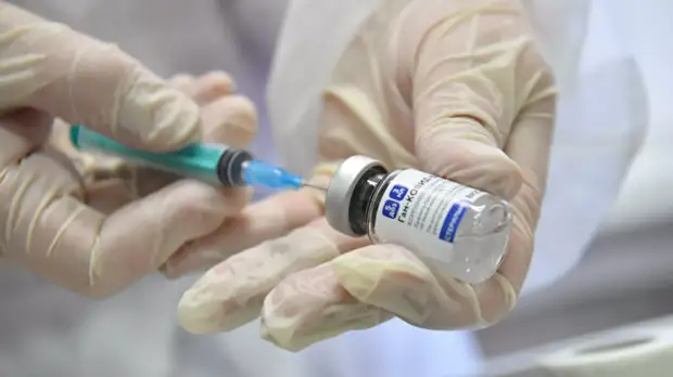 В Москве открывается запись на вакцинацию от COVID-19 для новых групп